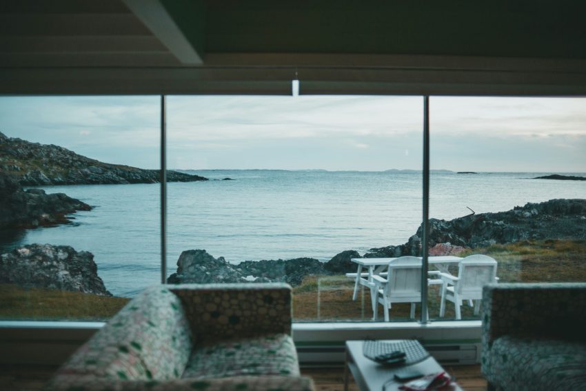 soggiorno con vista sul mare